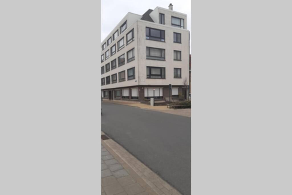 Oostende Studio Voor 2 Of 3 Pers Met Zeezicht Экстерьер фото